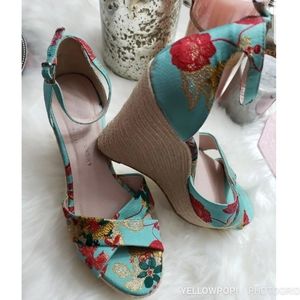 Sz 10 Floral Wedge Heels